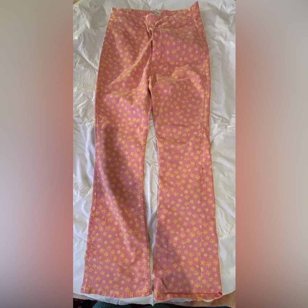Zara Flowered printed jeans Size 14 color pink and yellow